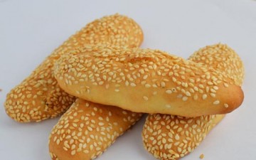 بقسماط «بقصم» مقرمش