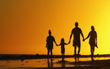 هل تربيتك لأبنائك وظيفة أم متعة؟