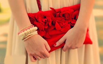 حقائب اليد.. اطلالة جذابة للأناقة