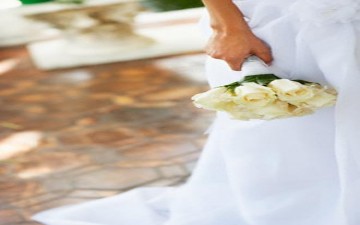 لماذا تبكي العروس في ليلة زفافها؟