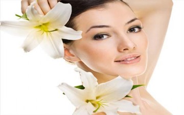 التفتيح بالليزر يؤدي إلى نتائج مذهلة.. ولكن لا تخالفي طبيعة بشرتك!