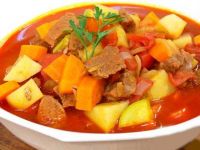 يخنة الكوسا باللحم