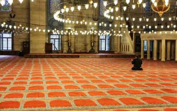 الدعاء.. أمل محفز على الإبداع