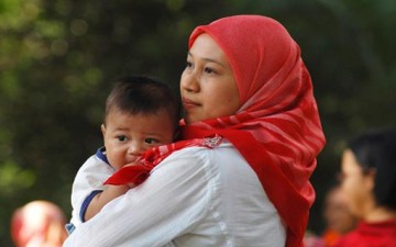 المرأة ينبوع الخير والهدى