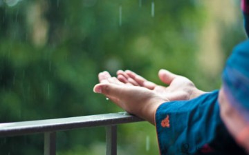 الذنب يحجب الدعاء