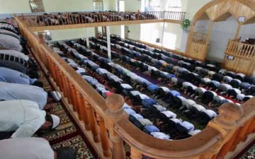 دوافع العبادة في المسيرة الإنسانية