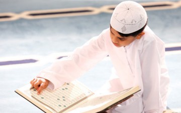 كيف نضمن طفلاً سليماً روحياً وبدنياً؟