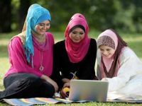 حرية المرأة مرتبطة بوعيها الإيماني