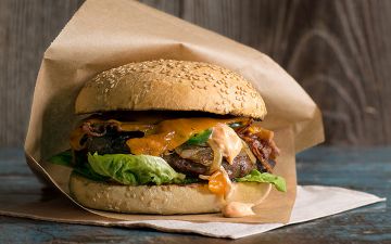 كيف تأكل (همبرغر) بطريقة صحية؟