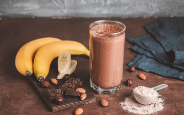 سر الشيخوخة البطيئة في لوح شوكولاتة داكنة