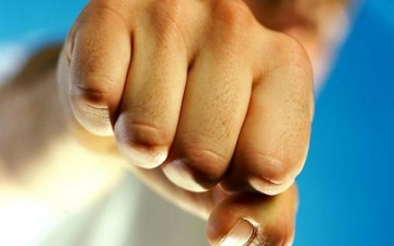 الكل متحفز وجاهز للغضب.. لماذا؟