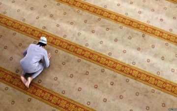 الصلاة.. فضلها عظيم وخيرها عميم