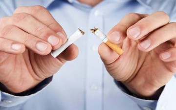 عشر طرق لإبعاد إبنك المراهق عن التدخين