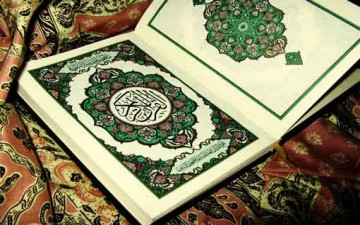 القرآن ينطق بوجود الخالق