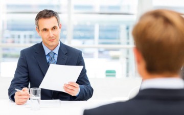 التحدث بموضوعية أثناء المقابلة الوظيفية