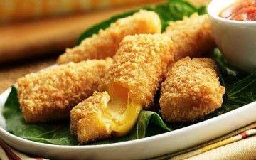 أصابع الموزاريلا المقلية