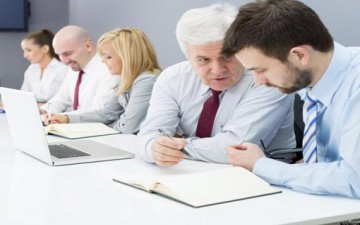 كيف تفتح نوافذك على رؤسائك؟