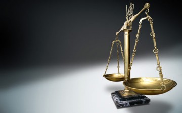 العدل الاجتماعي دعامة الأخوة