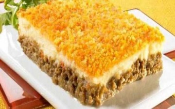 البطاطس «السوفليه» مع اللحم المفروم والعدس