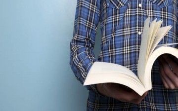 القراءة.. طريق النضج لشبابنا