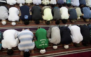 إعادة الشباب إلى رحاب الدين