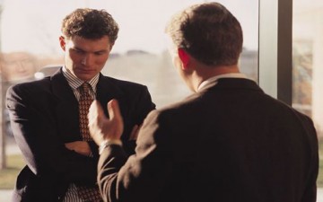 10 نصائح للتعامل مع النقد الموجه إليك