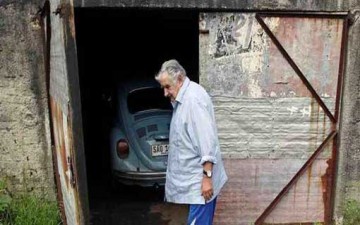 مليون دولار مقابل سيارة «أفقر الرؤساء»