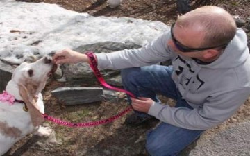 أميركي يدخل كتاب غينيس لركوب أعلى موجة