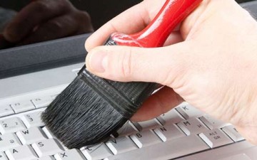 تنظيف أجهزة الكمبيوتر بلا أضرار