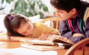 دور الأسرة والمدرسة في التربية