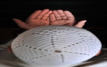 دعاء اليوم العشرون: (اَللّهُمَّ افْتَحْ لي فيهِ اَبْوابَ الْجِنانِ، وَاَغْلِقْ عَنّي فيهِ اَبْوابَ النّيرانِ،...)