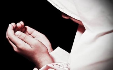 دعاء اليوم الثامن: (اَللّهُمَّ ارْزُقْني فيهِ رَحْمَةَ الْأَيْتامِ، وَاِطْعامَ اْلطَّعامِ، وَاِفْشآءَ السَّلامِ،...)