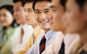 كيف تشرك الآخرين معك؟