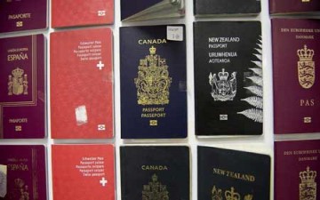 جوازات السفر.. ألوان وأسرار وصور متحركة