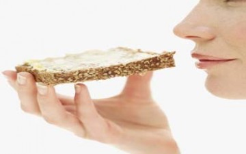 تناول الخبز يومياً يمنح الجسم مستوى جيد من الدهون الصحية