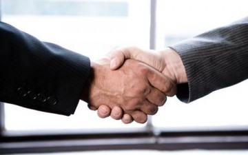 حق المسلم على أخيه المسلم