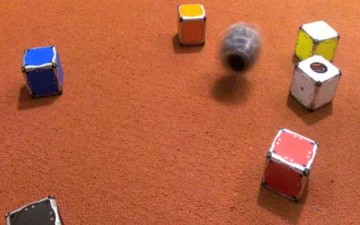 روبوت أمريكي يجمع نفسه بنفسه