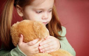 أثر التربية الخاطئة على شخصية الطفل