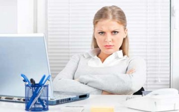 إنوثتي.. عائقاً في مجال عملي